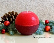 Kugelkerze Rustikal Glitzerverzierung - 8cm - rot/bordo